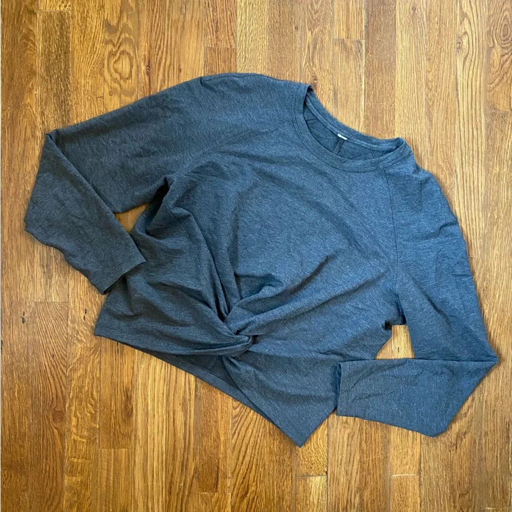Lululemon Tuck & Gather Pullover - Picture 3 of 7